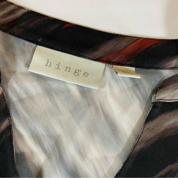 Cool abstract print blouse in browns, red and black by Hinge - Picture 5 of 11